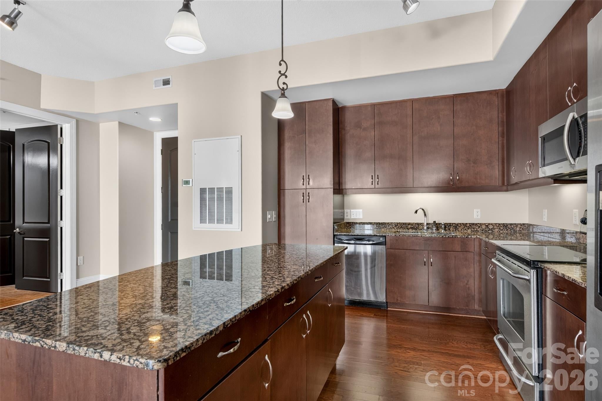 4620 Piedmont Row Drive 508