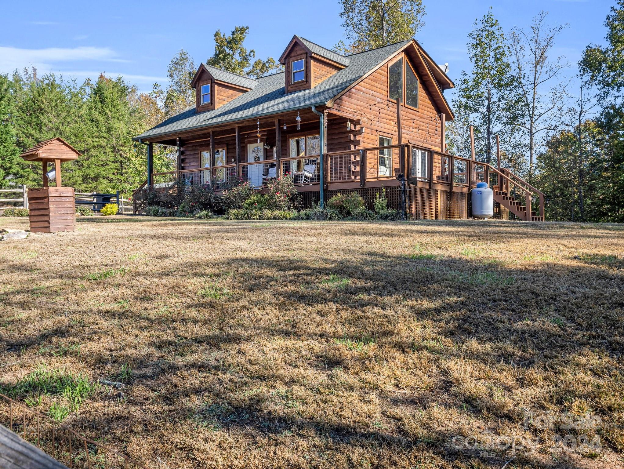 1142 Clearwater Parkway