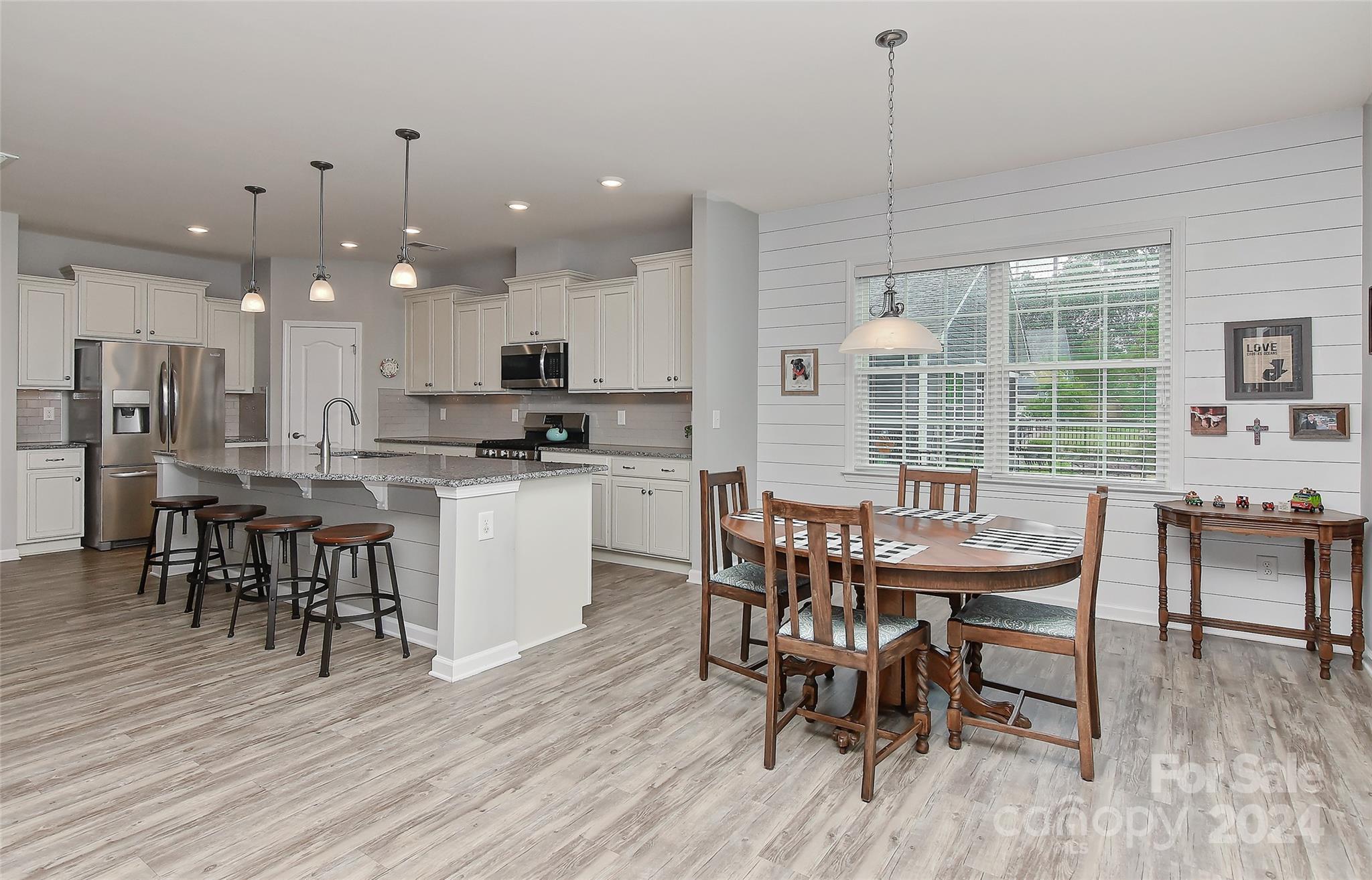 Tree Tops - Residential