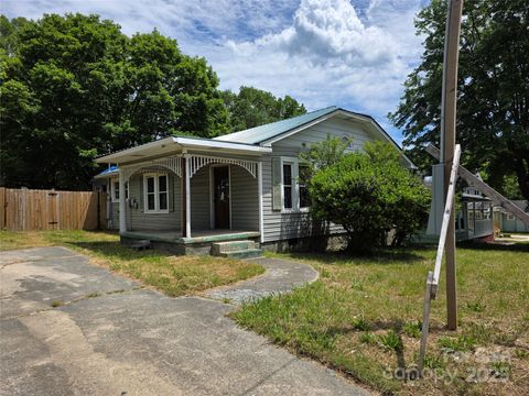 503 Reid Street Thomasville NC 27360
