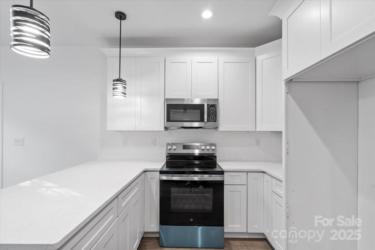 Noble Oaks - Residential