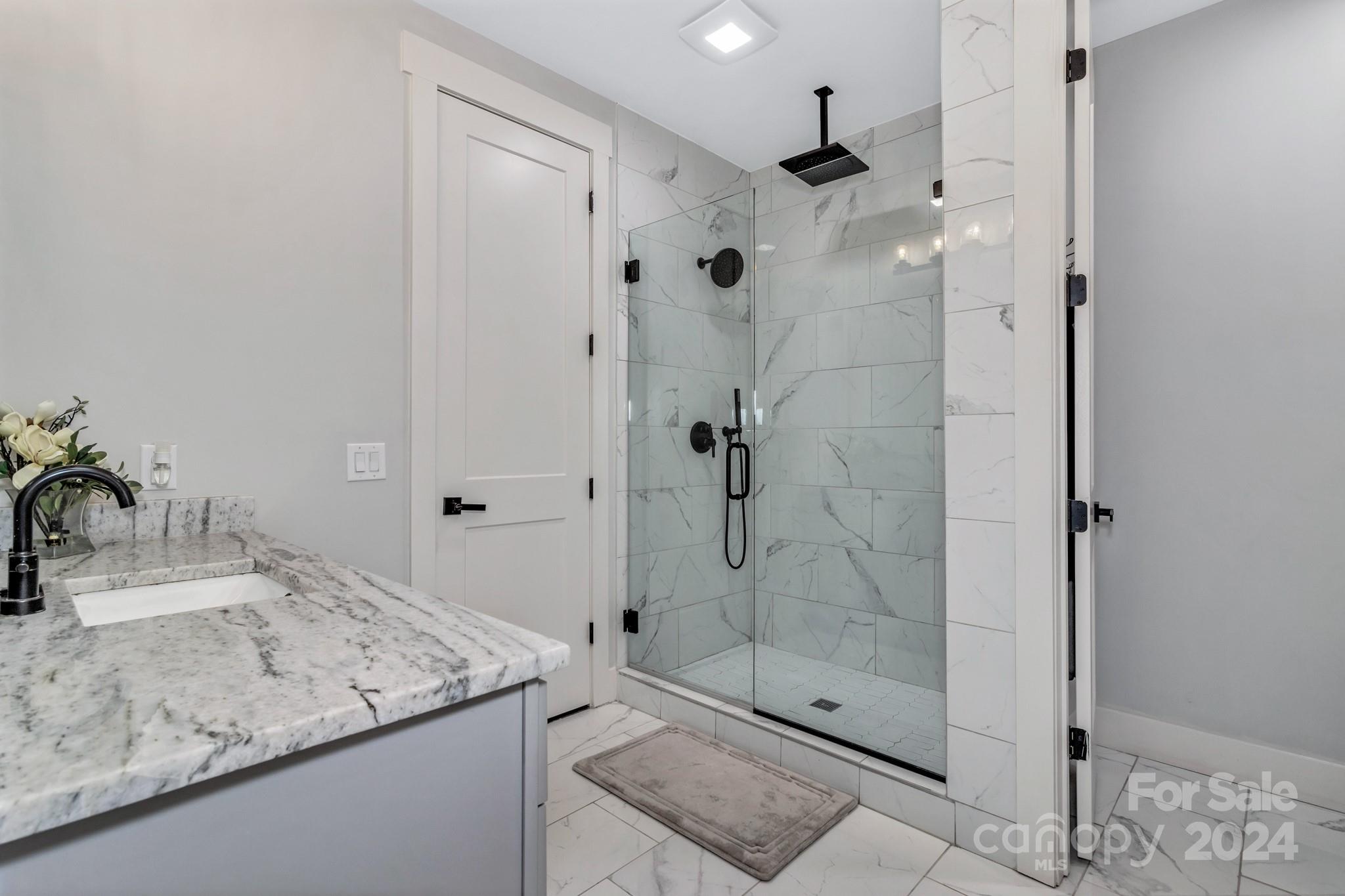 Waightstill Mountain - Residential