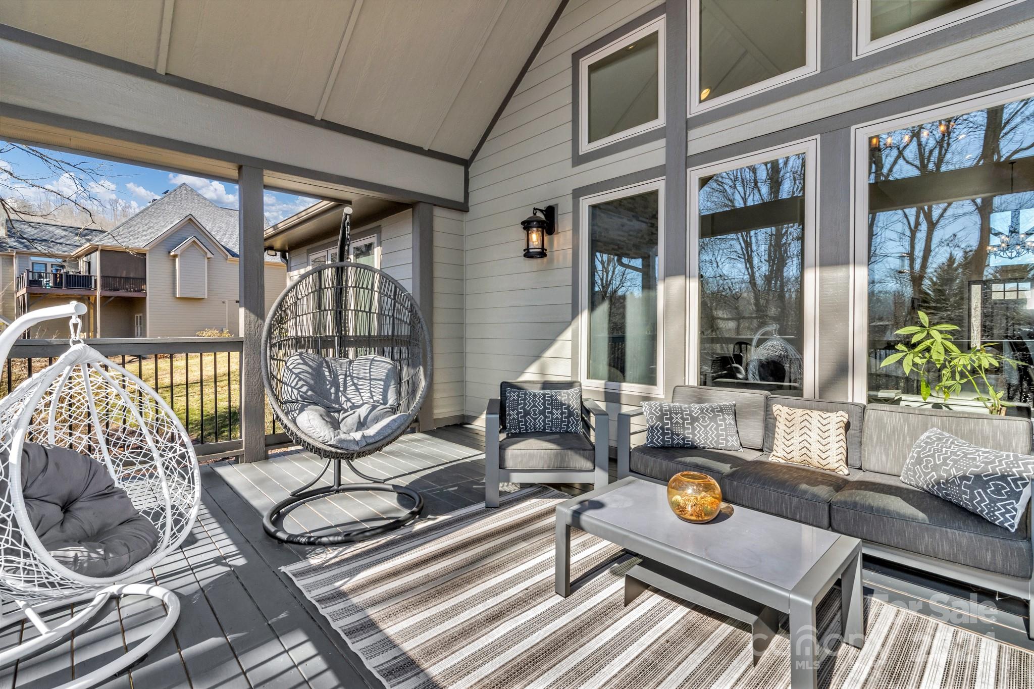 Waightstill Mountain - Residential