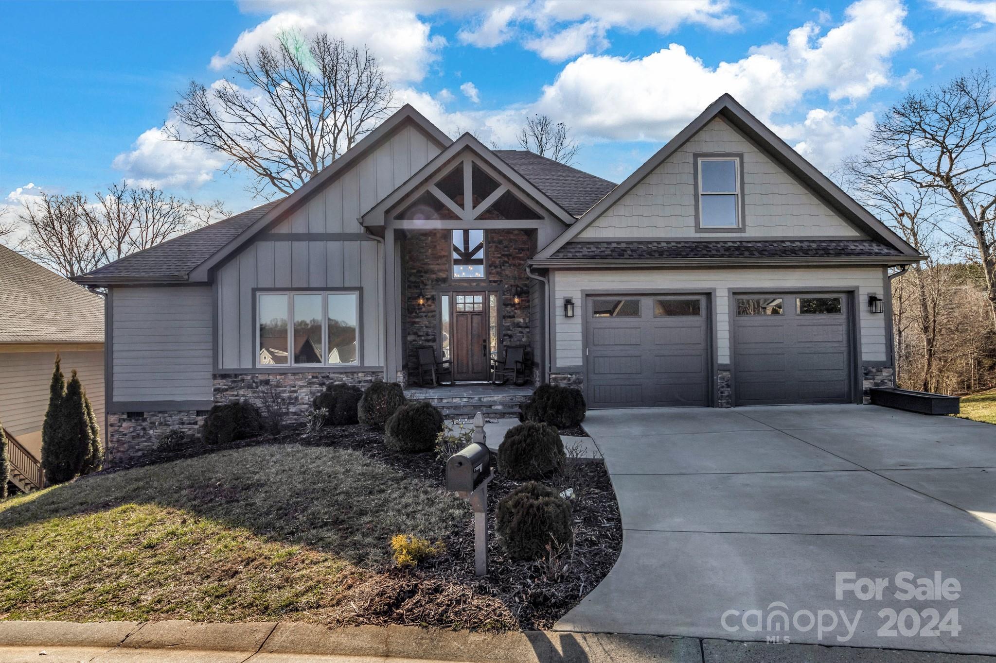 Waightstill Mountain - Residential