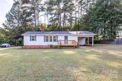 Photo of 4207 NC HWY 73 Highway W, Mount Gilead, NC 27306 (MLS # 4305930)
