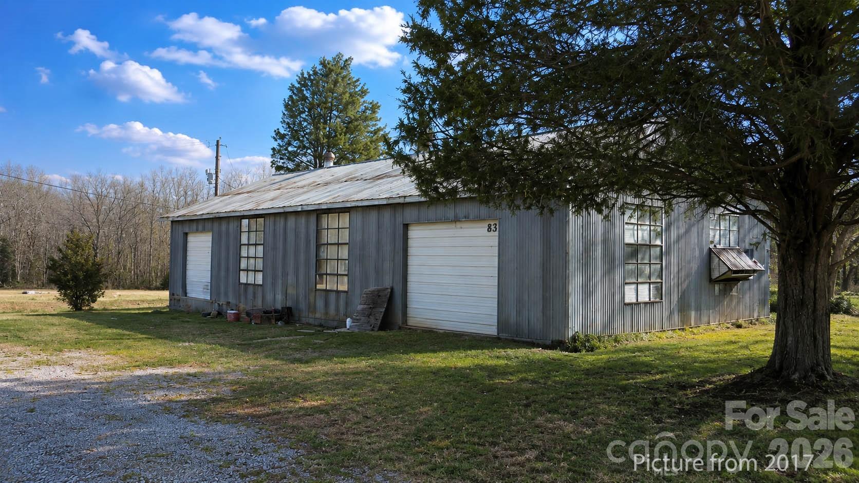 194 Old Limestone Road W