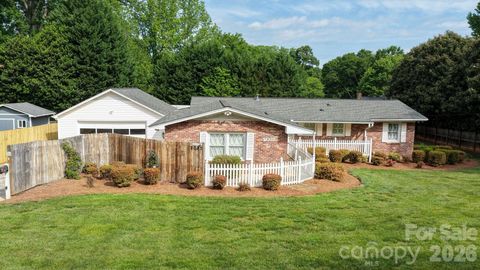 Photo of 2037 Helen Drive, Gastonia, NC 28054 (MLS # 4375903)
