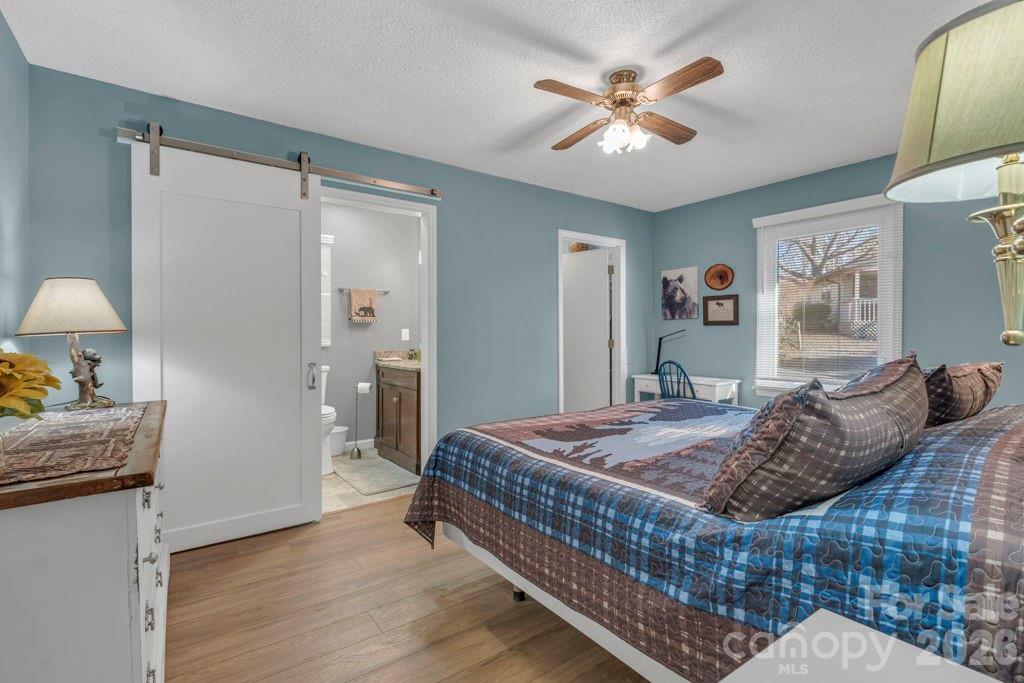 Linville Land Harbor - Residential