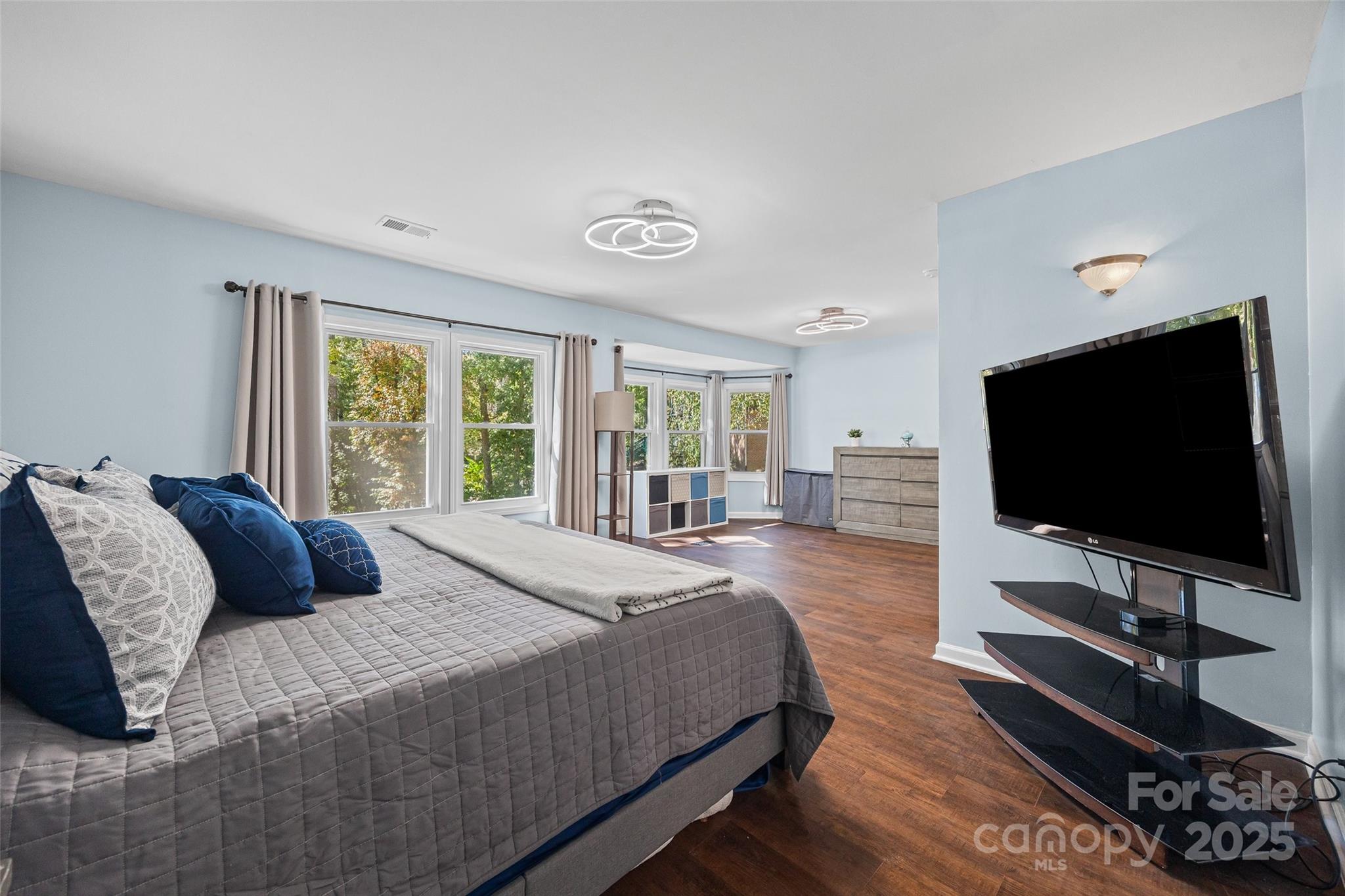 26003 Morningside Drive