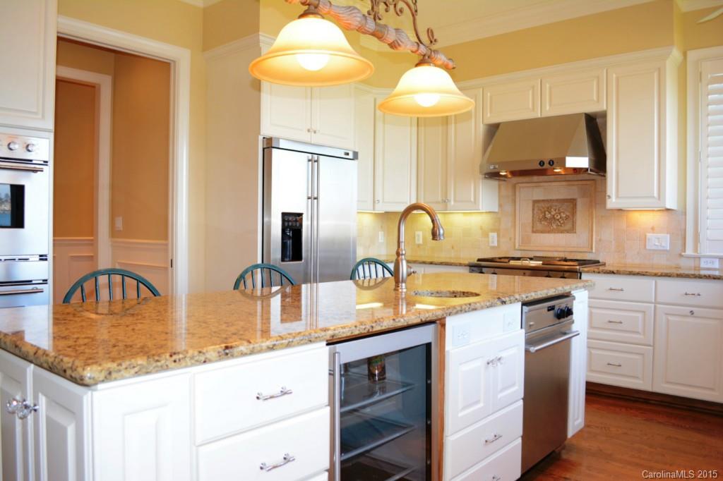 The Peninsula - Residential