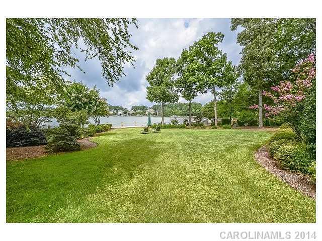 The Peninsula - Residential