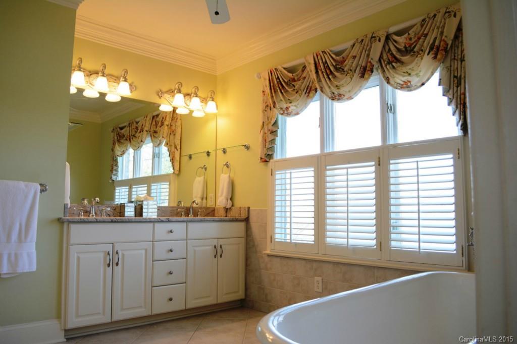 The Peninsula - Residential