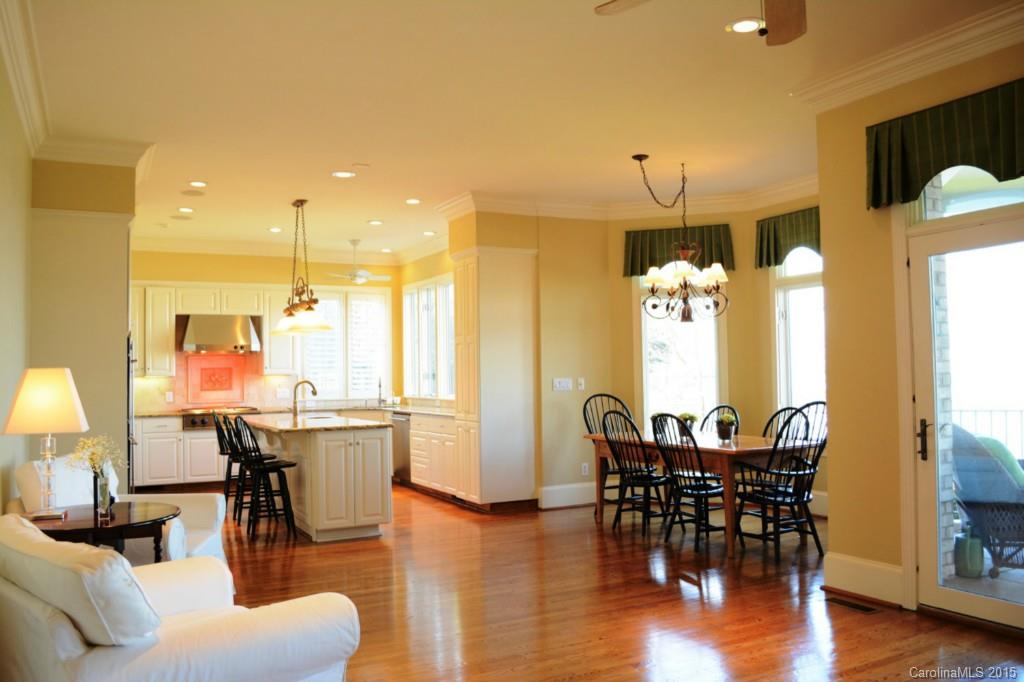 The Peninsula - Residential