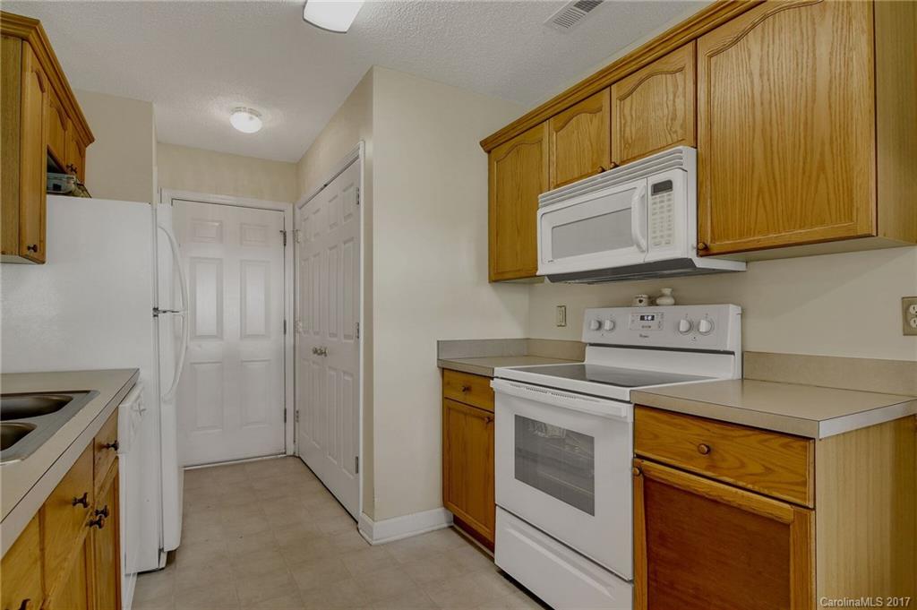 Longview Oaks - Residential