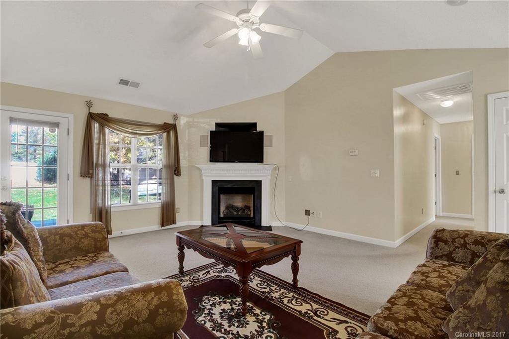 Longview Oaks - Residential