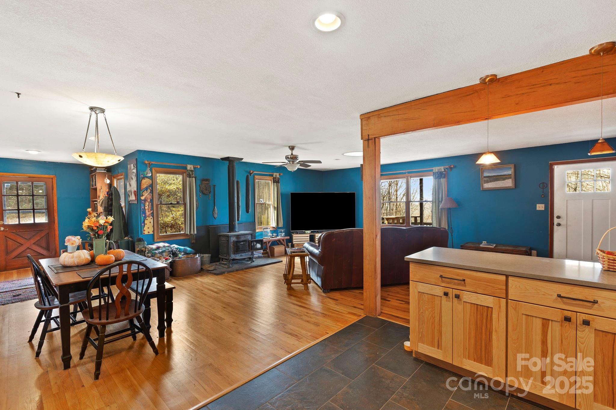 Hunting Lodge Acres - Residential