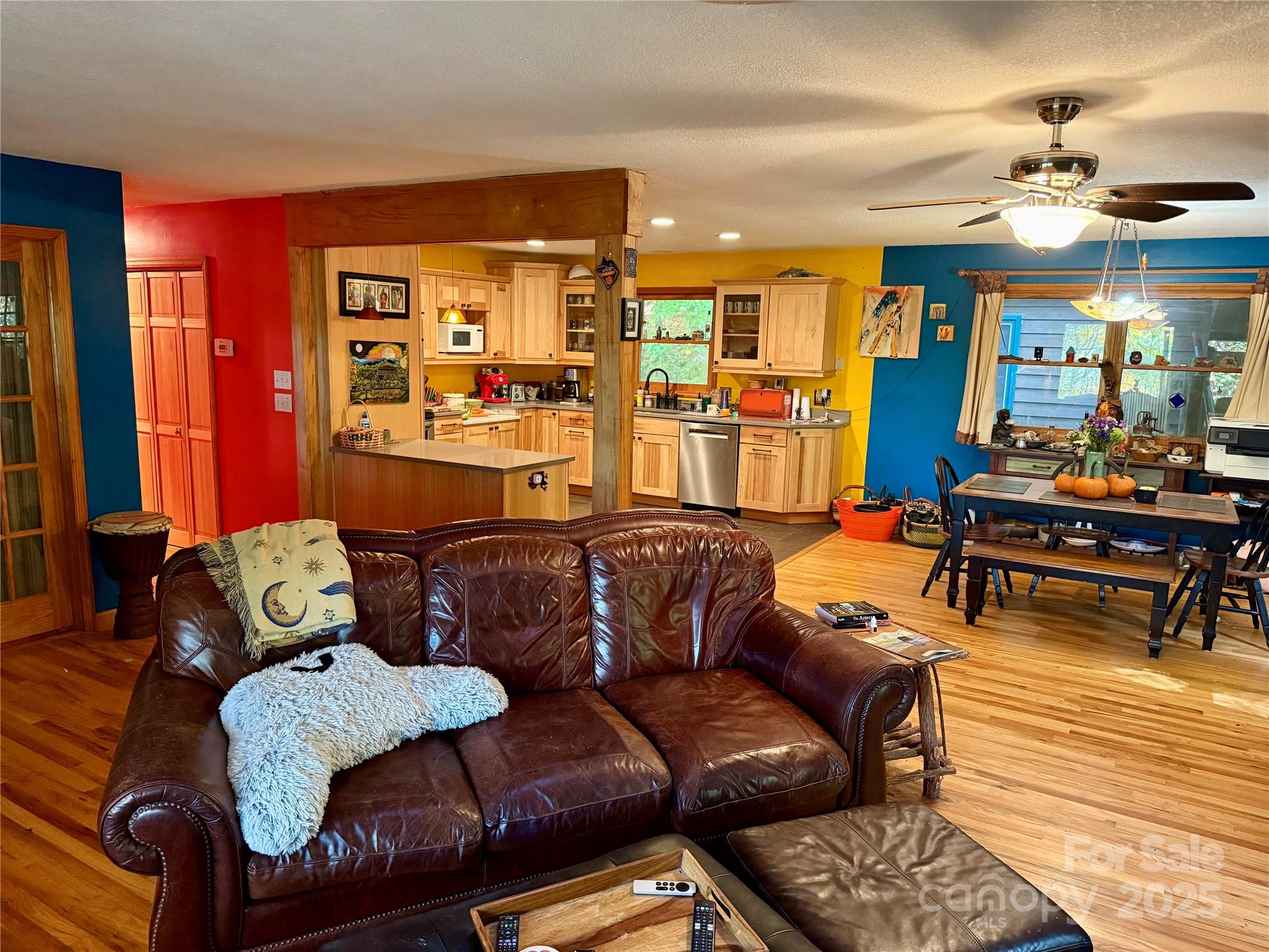 Hunting Lodge Acres - Residential