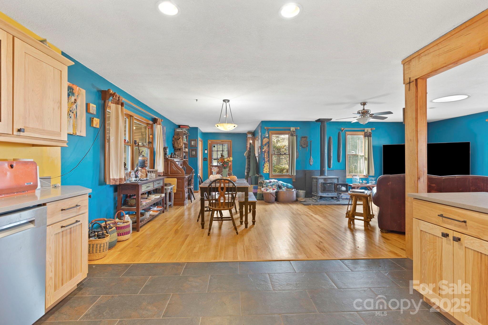 Hunting Lodge Acres - Residential