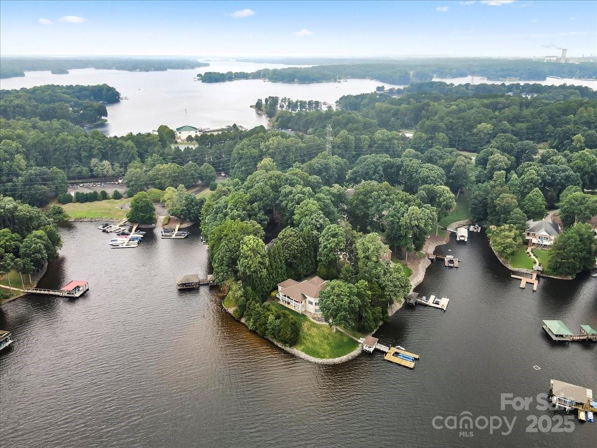 Pinnacle Shores - Residential