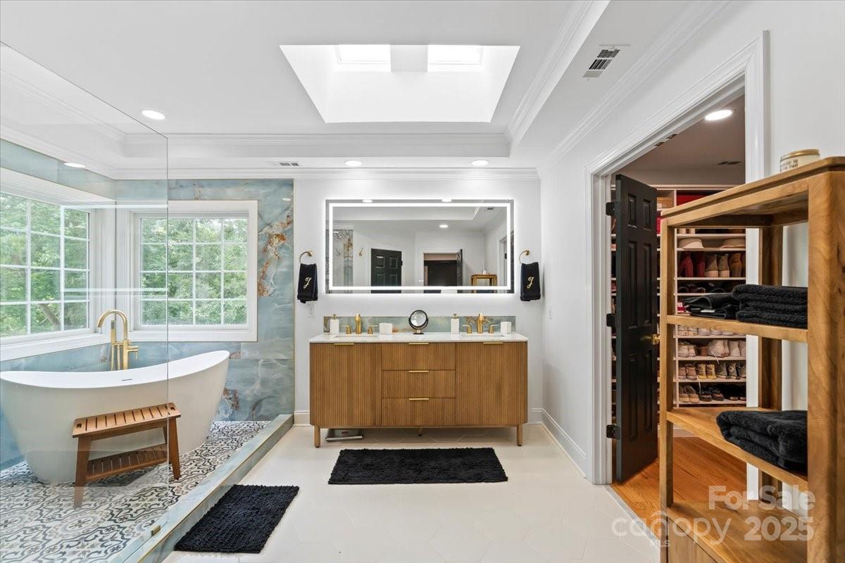 Pinnacle Shores - Residential