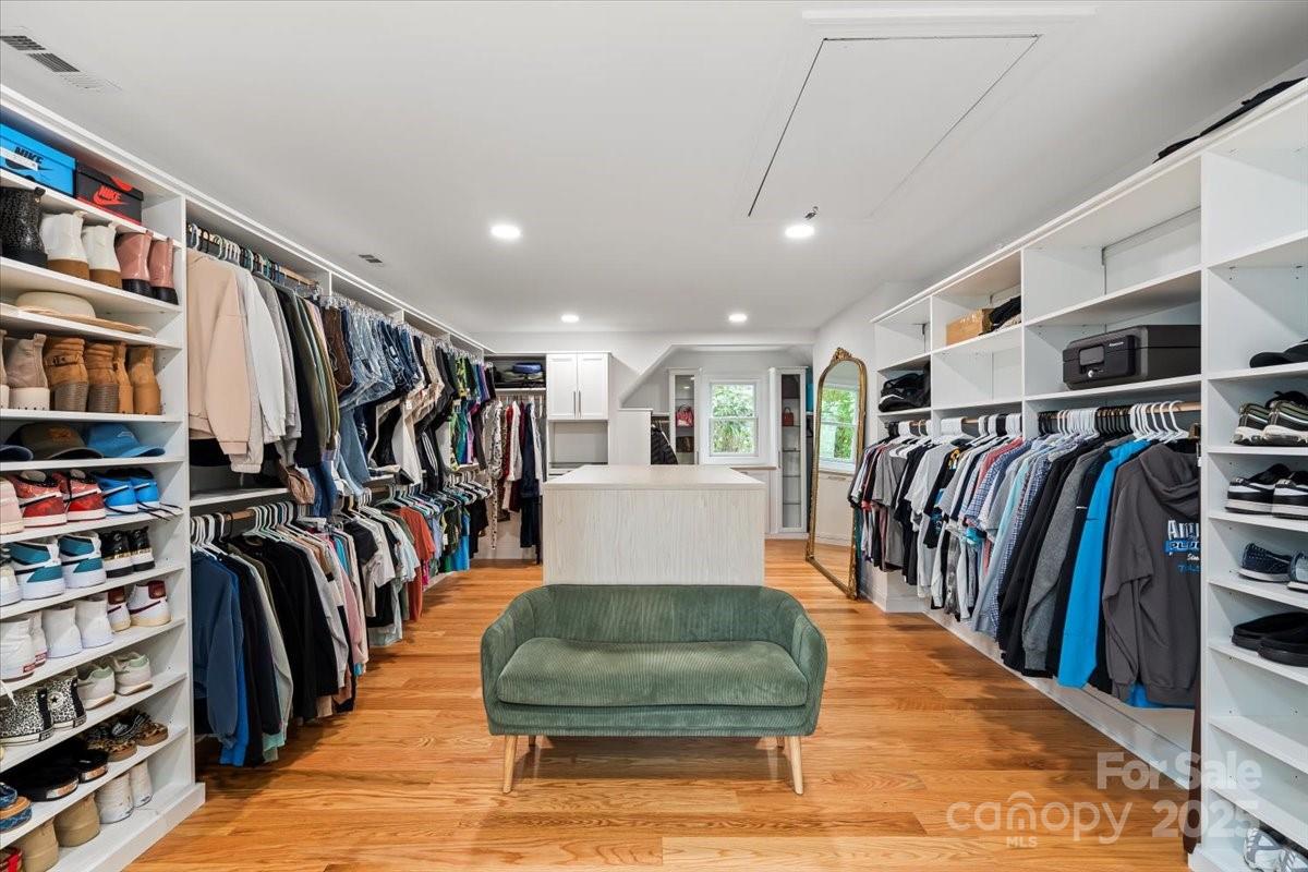 Pinnacle Shores - Residential