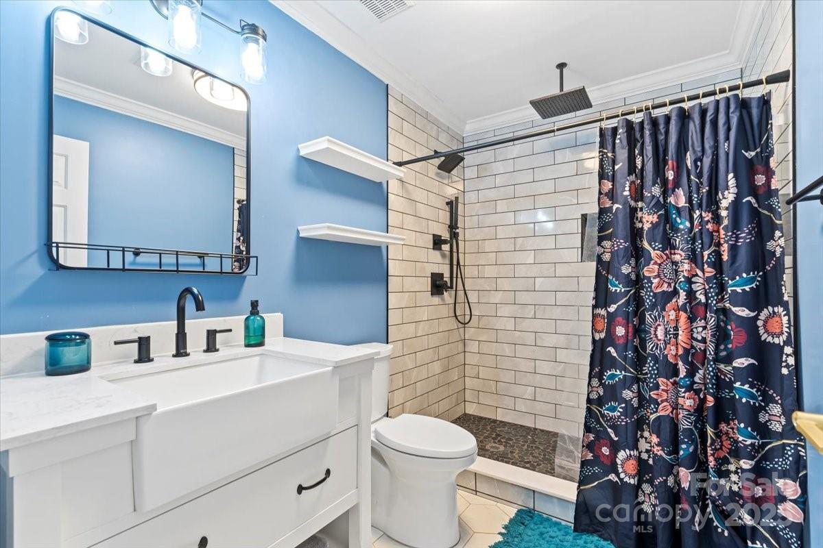 Pinnacle Shores - Residential