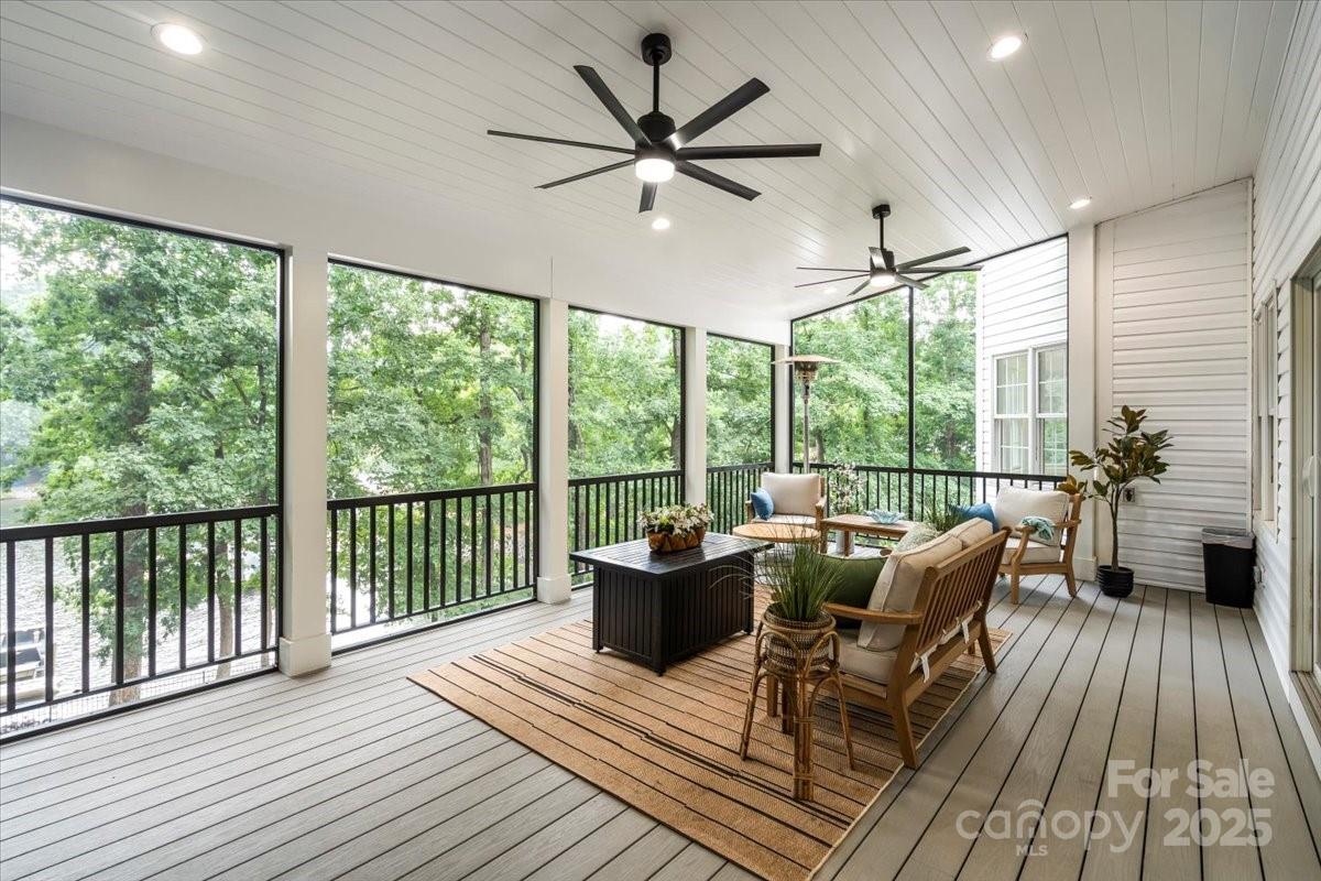 Pinnacle Shores - Residential