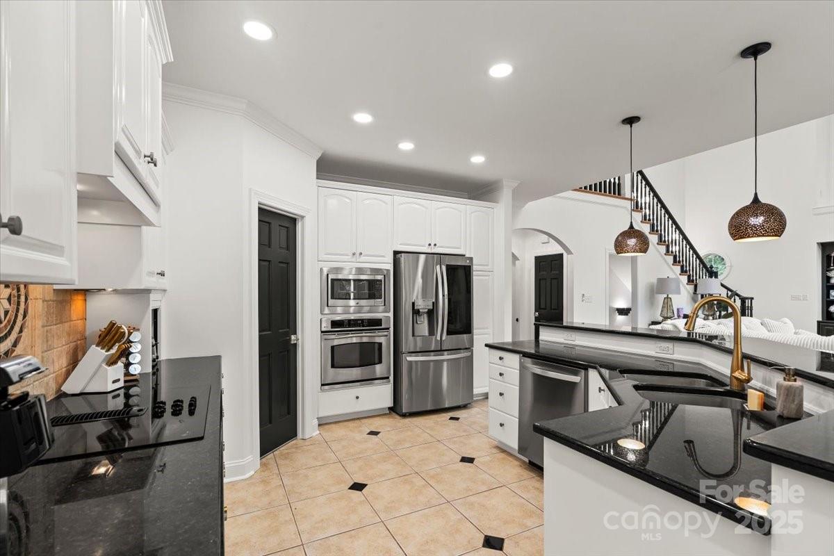 Pinnacle Shores - Residential