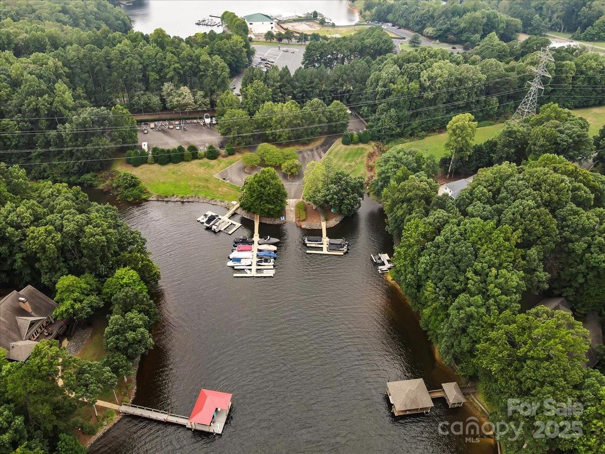 Pinnacle Shores - Residential