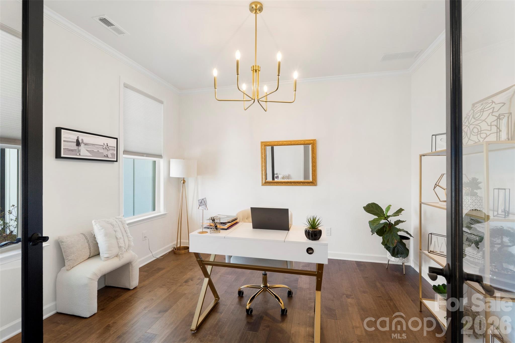 2568 Crosshaven Court NW