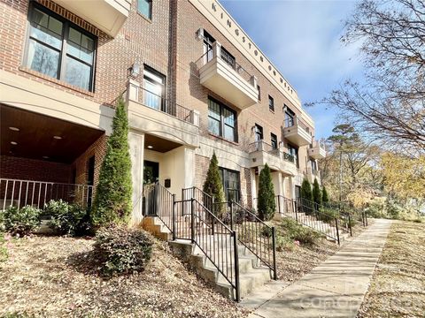 Photo of 614 West Boulevard, Charlotte, NC 28203 (MLS # 4364747)