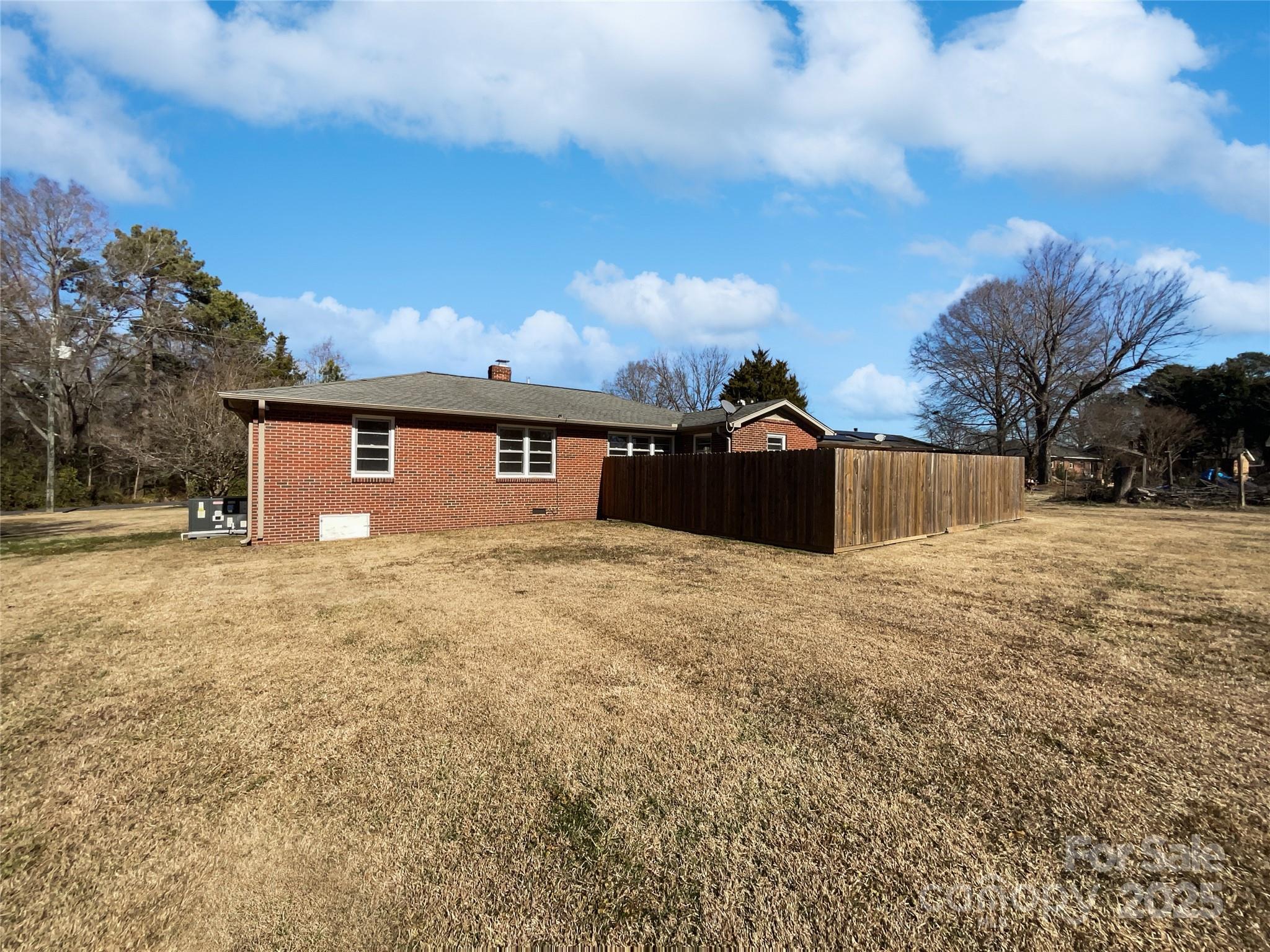 Dutchman Heights - Residential