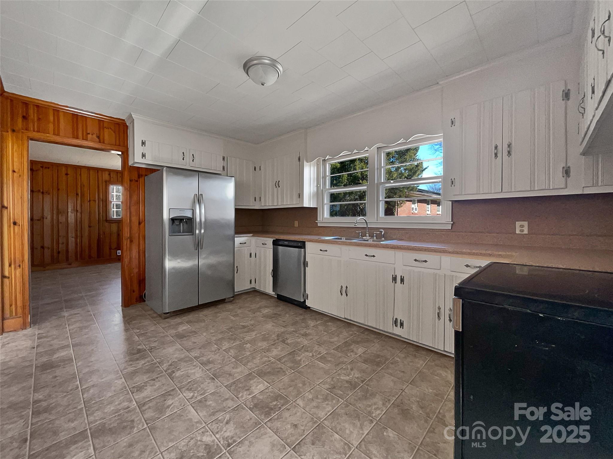 Dutchman Heights - Residential