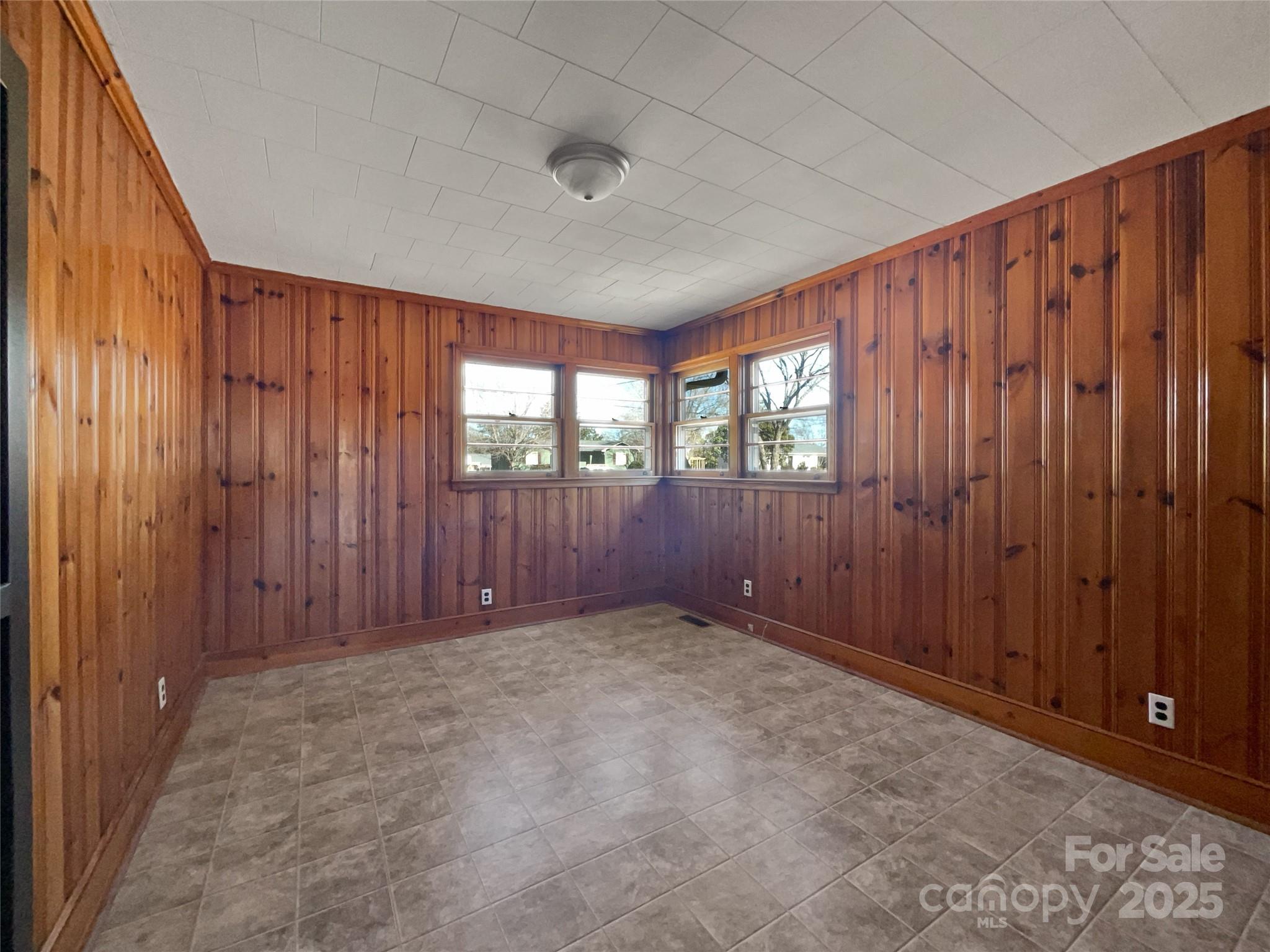 Dutchman Heights - Residential