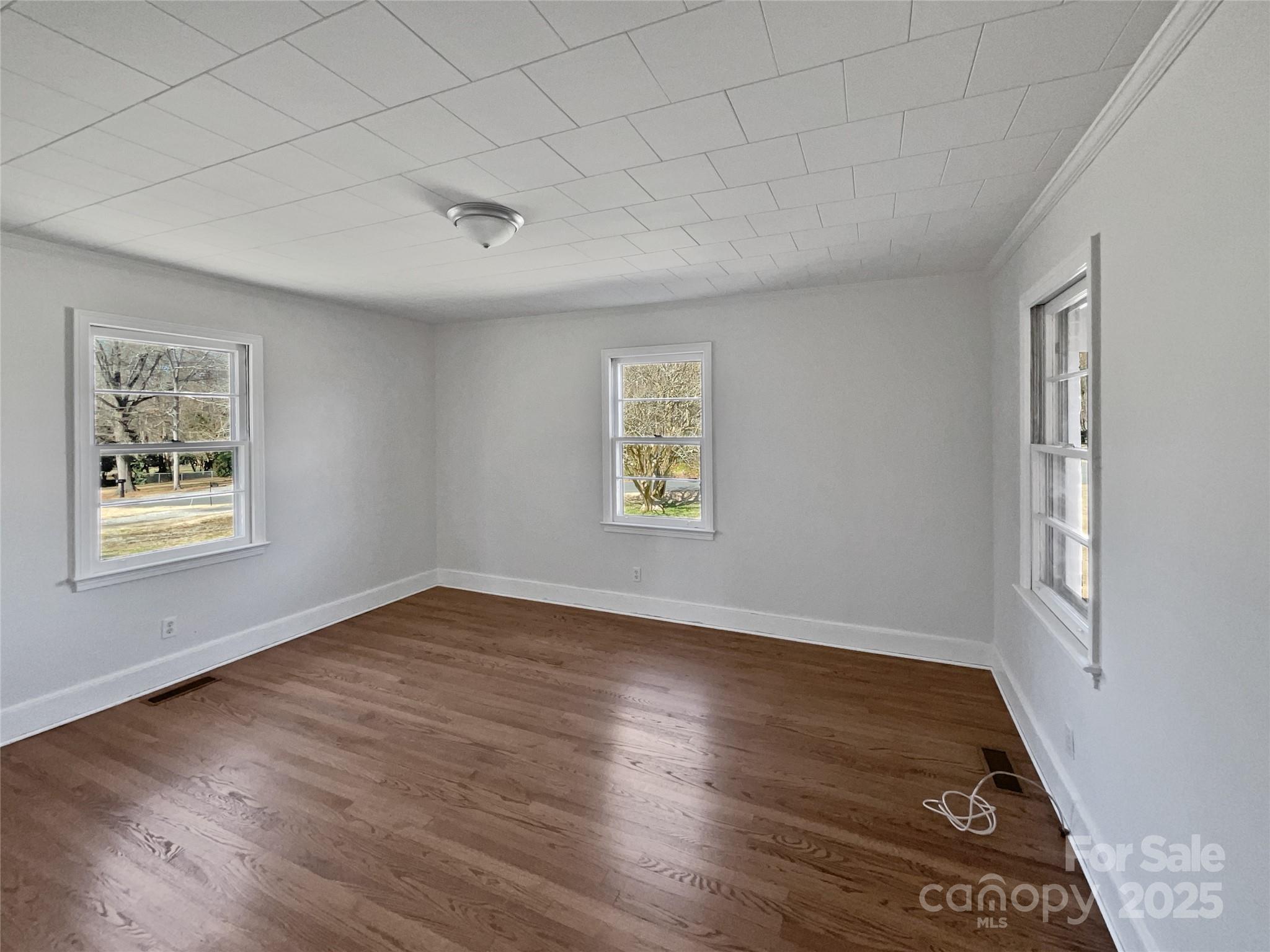 Dutchman Heights - Residential