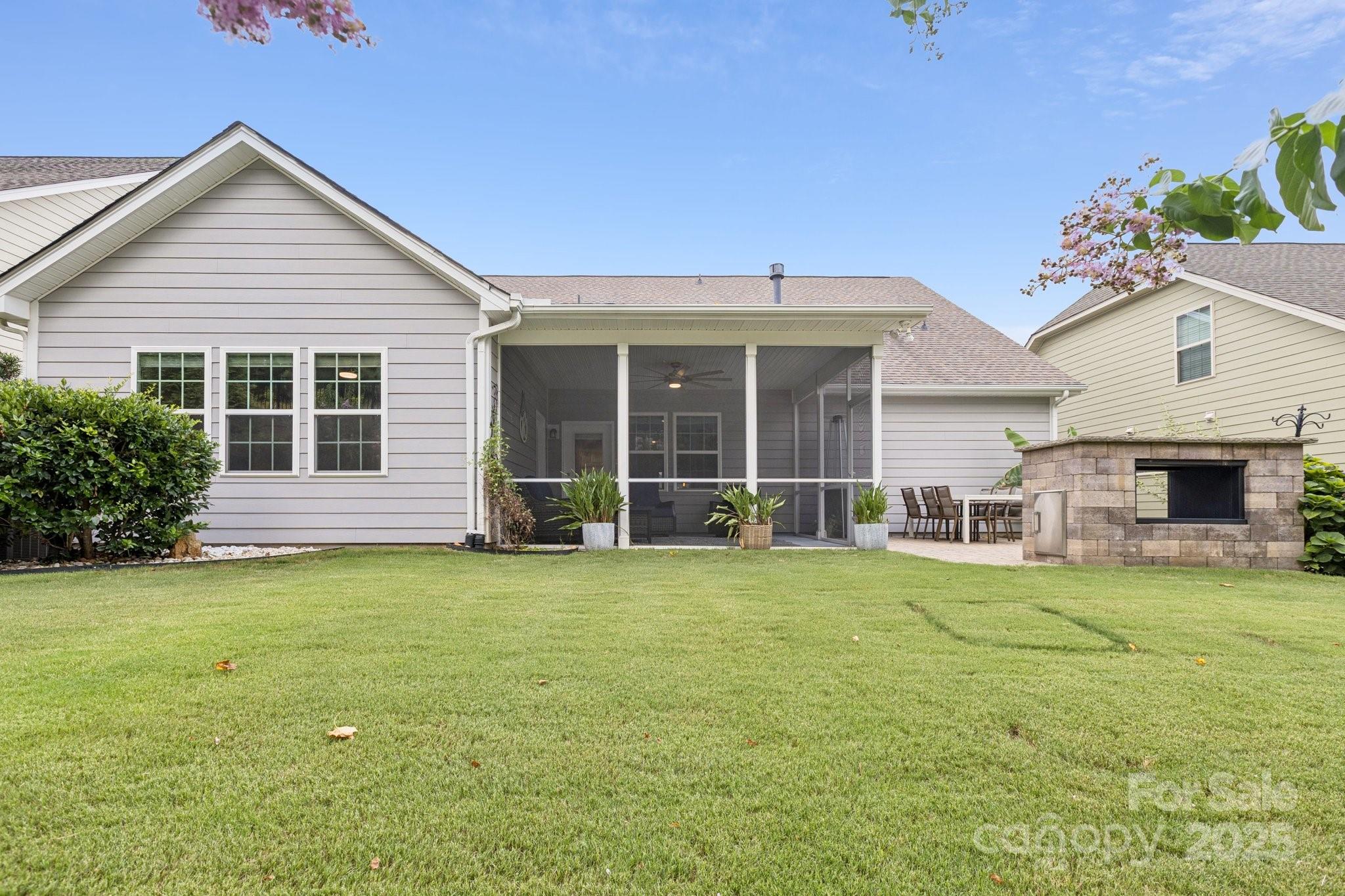 Summerhouse at Paddlers Cove - Residential