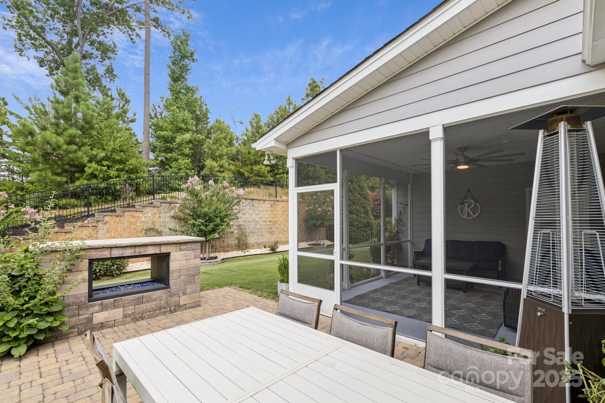 Summerhouse at Paddlers Cove - Residential