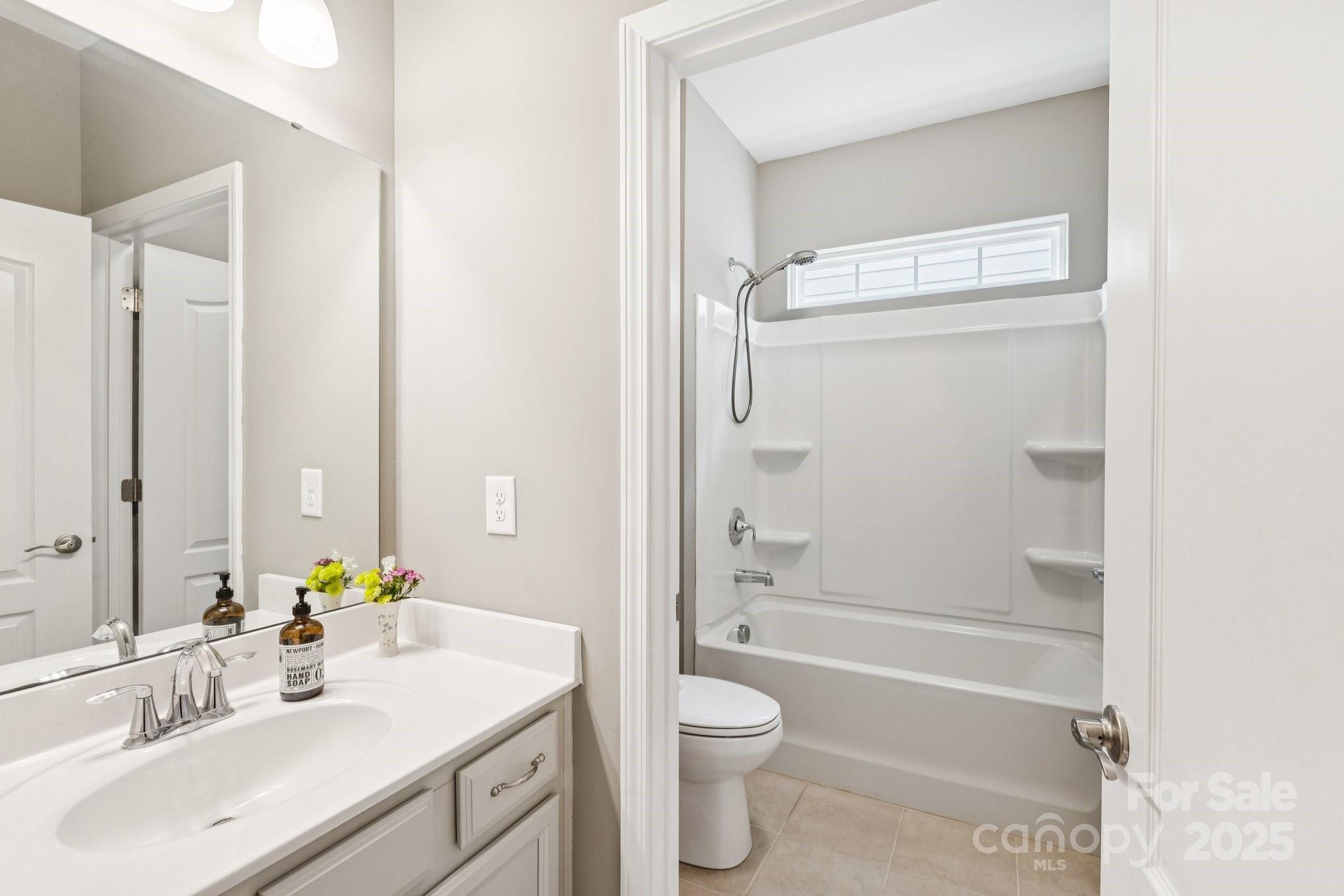 Summerhouse at Paddlers Cove - Residential