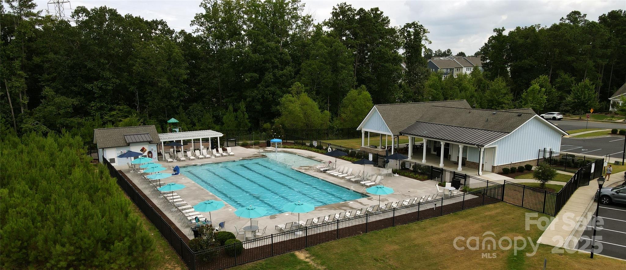 Summerhouse at Paddlers Cove - Residential