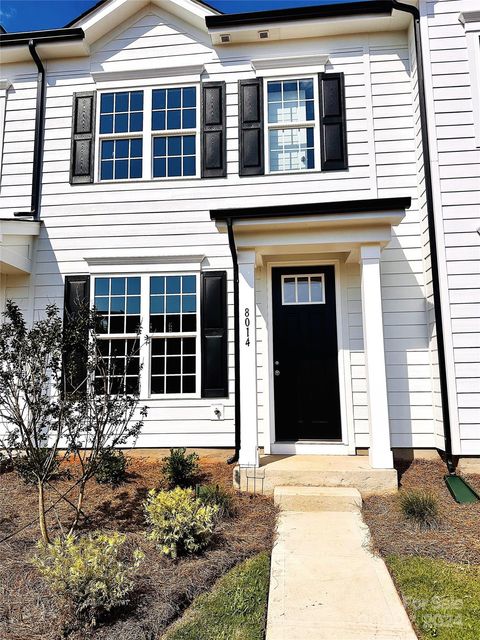 Townhouse in Huntersville NC 8014 Jacey Lane.jpg