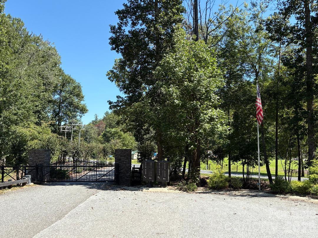 Forest Heights - Land