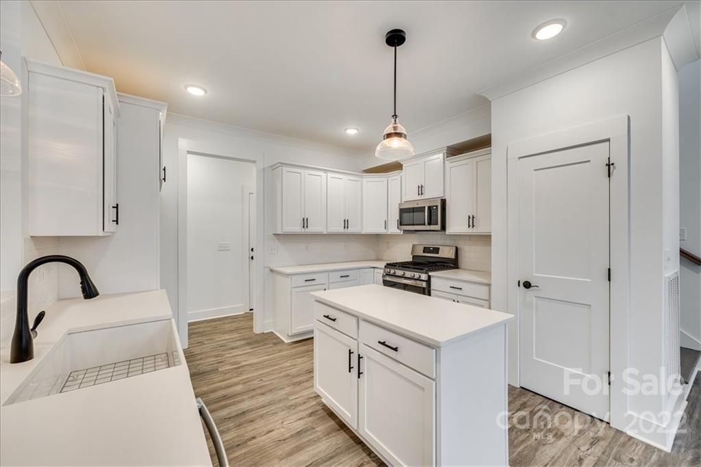 Sanders Landing - Residential