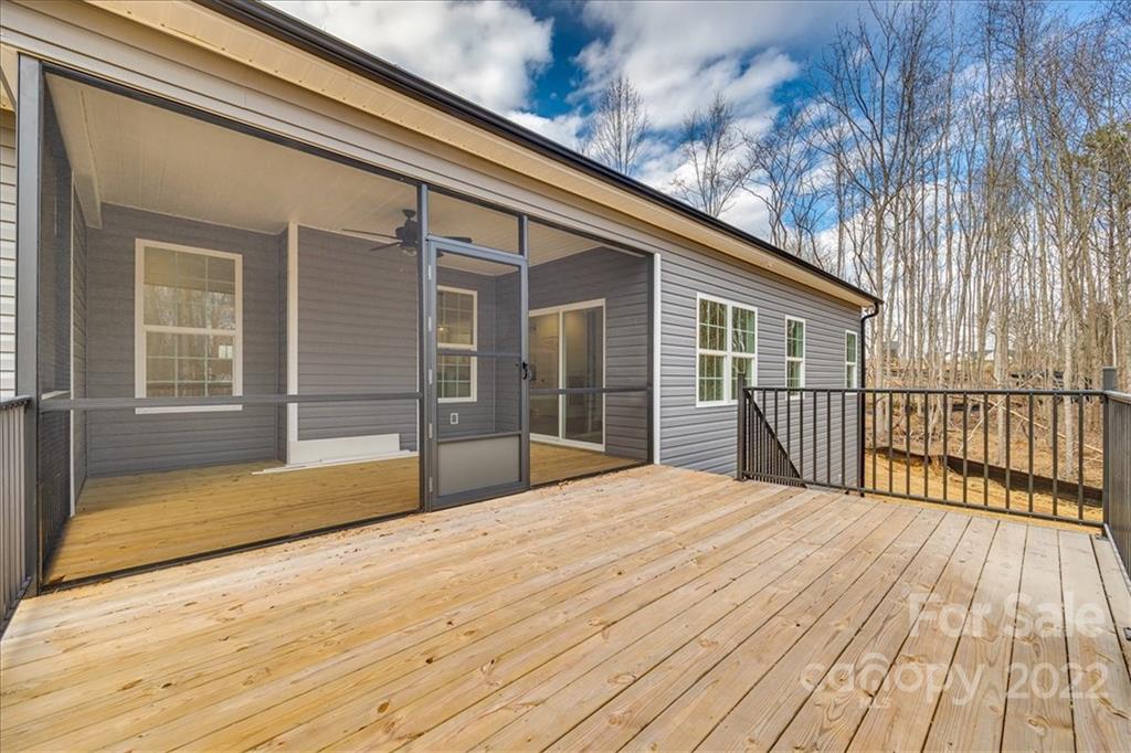 Sanders Landing - Residential