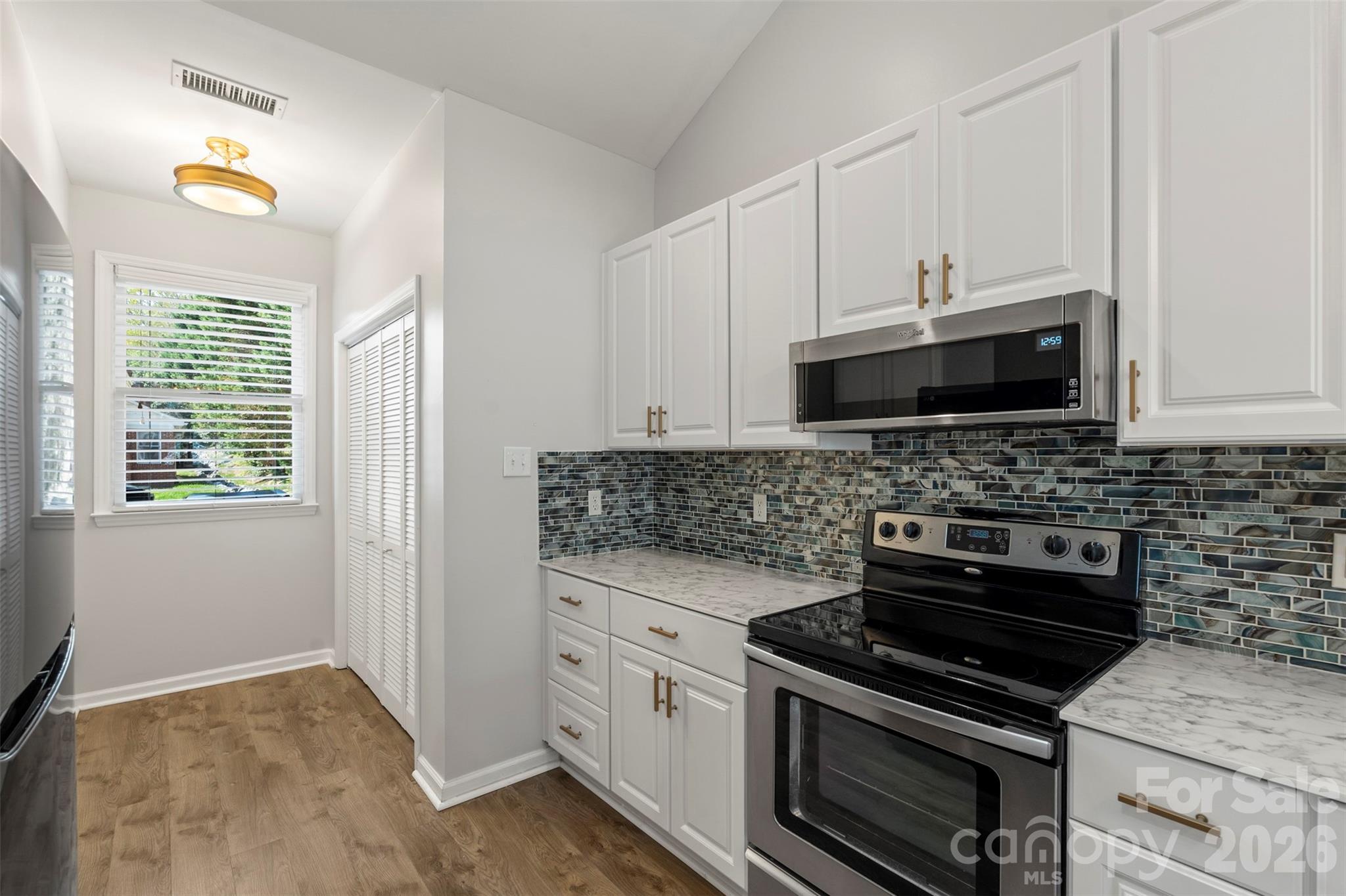 Twin Oaks - Residential