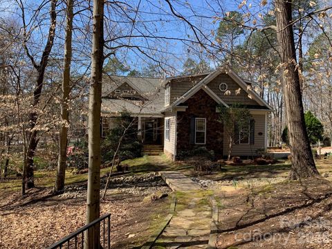 Photo of 125 Melrose Lane, Mooresville, NC 28117 (MLS # 4348843)