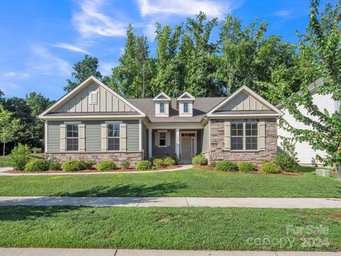 Single Family Residence in Matthews NC 11205 Irwin Oak Place.jpg