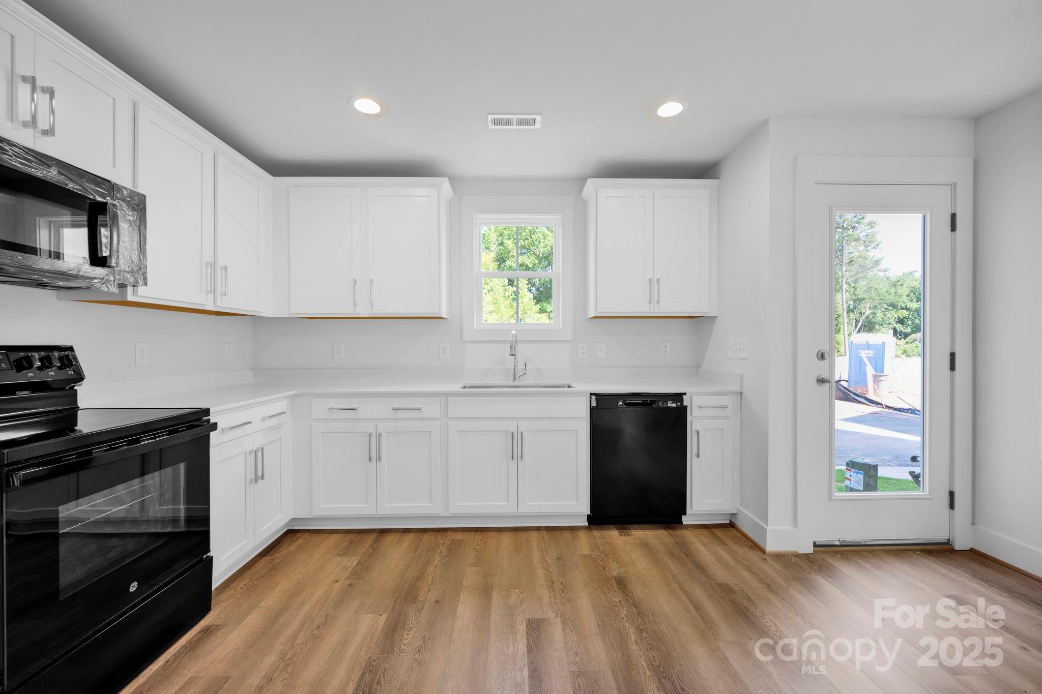 Davidson Cottages - Residential