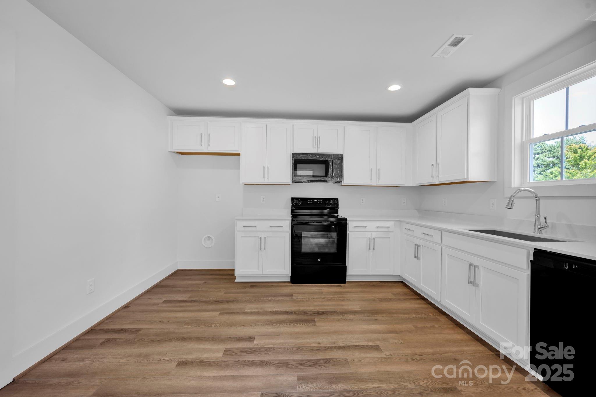 Davidson Cottages - Residential