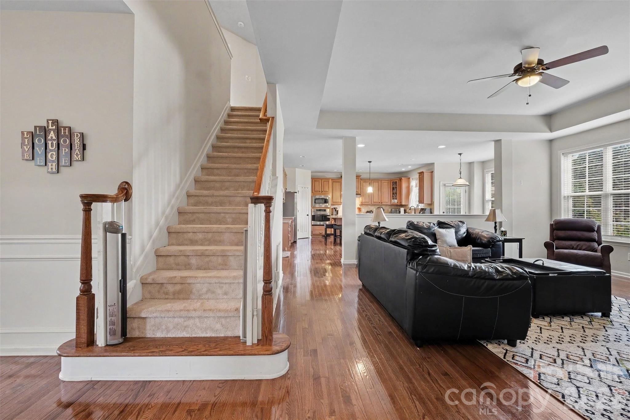 1008 Hawker Road