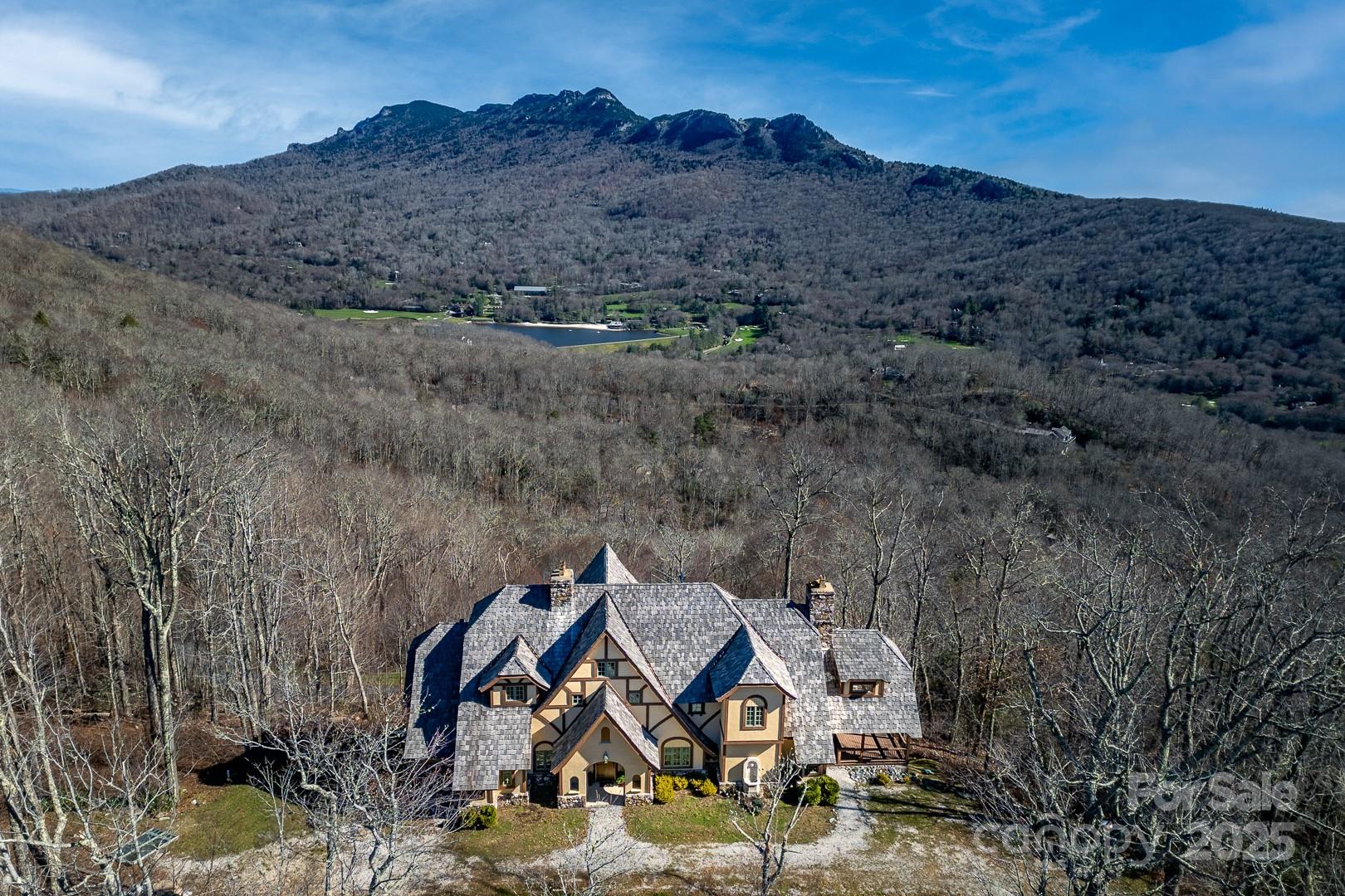 628 Rock Ledge Lane